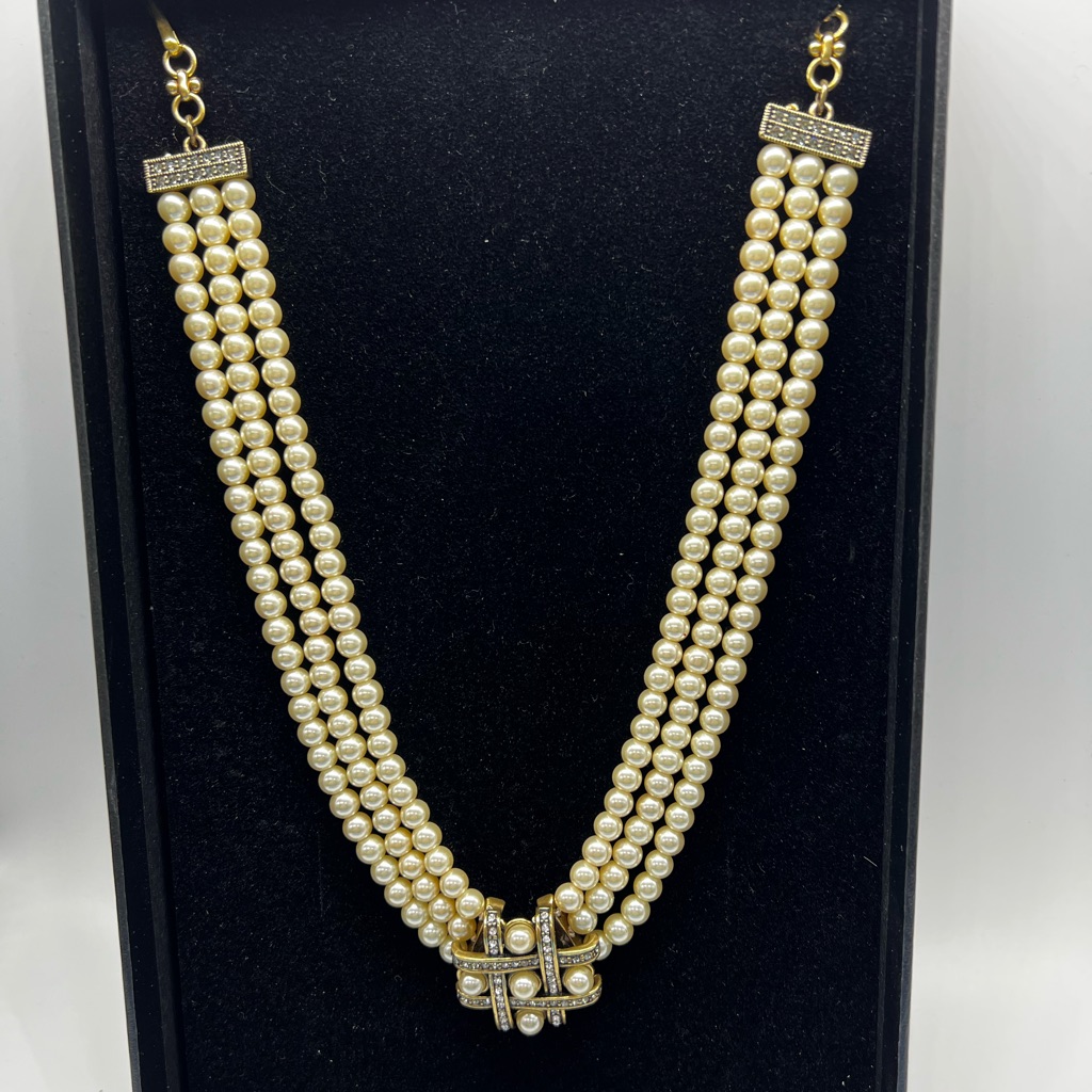 Heidi Daus Tic Tac Toe Necklace Creamy White 129$